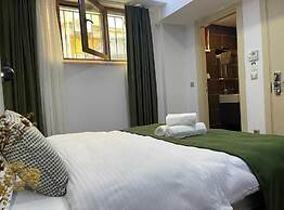 Elegance Suites