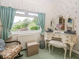 Storrs Lodge