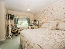 Storrs Lodge