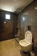 Sky-High Central Penthouse - 02