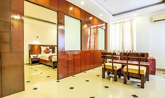 FabHotel Tipsyy Inn Suites