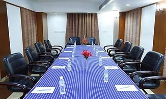Fabhotel Prime Chennai Deluxe