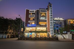 Fabhotel Max Inn