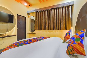 Fabhotel Max Inn