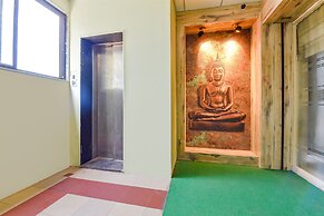 Fabhotel Max Inn
