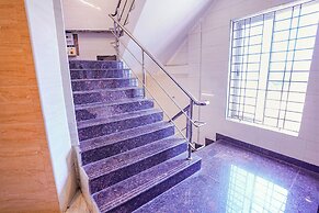Fabexpress Arunachala Guest House