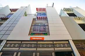 FabHotel Namaste Kashi