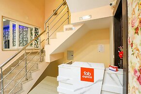 FabHotel Namaste Kashi