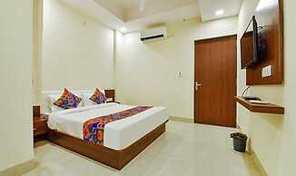 Fabhotel Diamond I