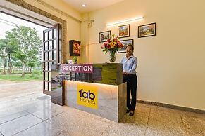 Fabhotel Diamond I