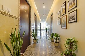 Fabhotel Diamond I