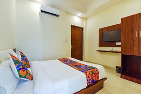 Fabhotel Diamond I