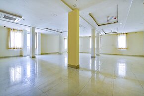 Fabhotel Diamond I