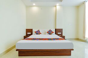 Fabhotel Diamond I