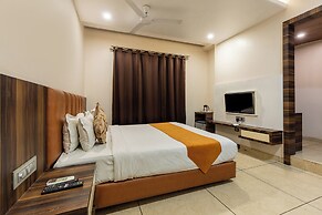 FabHotel Prime The Bentree
