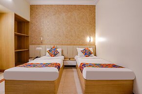 Fabhotel Heritage Palace