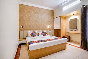 Fabhotel Heritage Palace