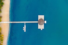 Villa Castello- Water Views Resort Amenities