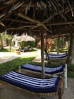 Laguna Palace Michamvi Kae