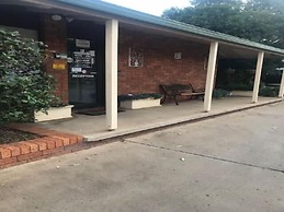 Yambil Inn Motel