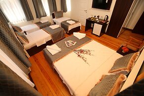 Grand Almira Hotel