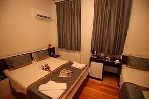 Grand Almira Hotel