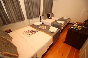 Grand Almira Hotel