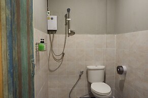 Leisure Hostel