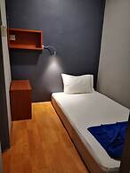Leisure Hostel