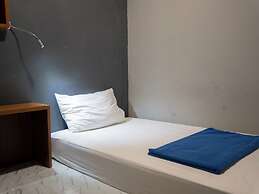 Leisure Hostel