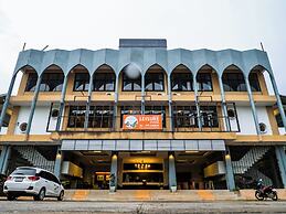 Leisure Hostel
