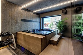 Vibre Hotel