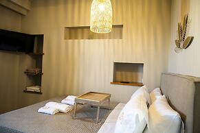 Theros Suites