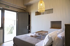 Theros Suites