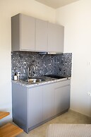 Theros Suites