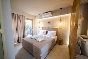 Theros Suites