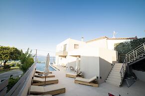 Theros Suites