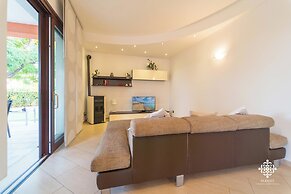 Villa Seaside - Dimora con jacuzzi a 200mt dal mare