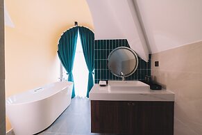 Goldient Boutique Hotel