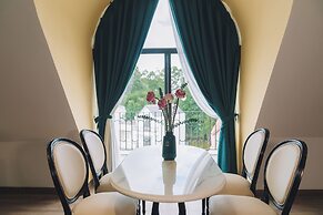 Goldient Boutique Hotel