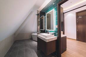 Goldient Boutique Hotel