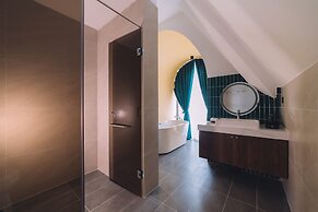 Goldient Boutique Hotel