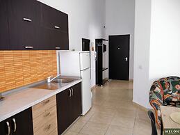 Kondo Stays - Melon Apartments