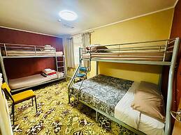 The Crossing Lodge and Backpackers