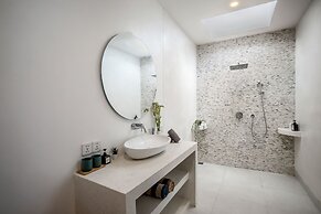 Villa Barsa by Alfred in Bali
