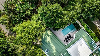 Villa Barsa by Alfred in Bali