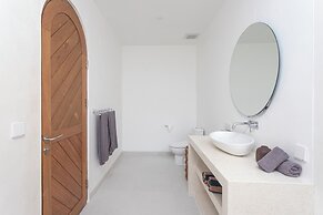 Villa Barsa by Alfred in Bali