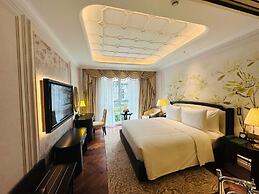 Golden Sun Hotel - Dalat