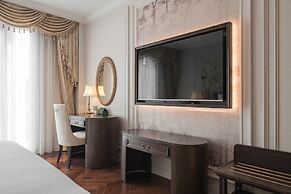 Golden Sun Hotel - Dalat