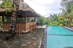 Balian Green Lagoon